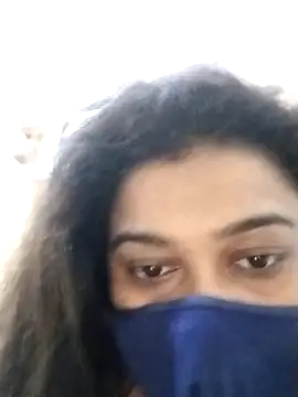 indianlisa5 online show from 04/18/26, 06:45