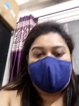 indianlisa5 online show from 04/18/26, 07:18