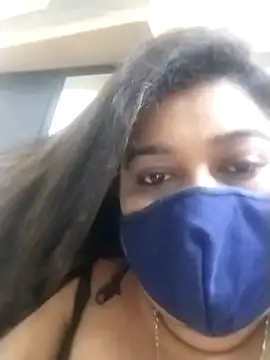 indianlisa5 online show from 04/19/26, 06:54