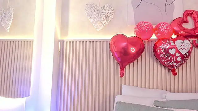 daiana curly online show from 02/14/26, 08:05