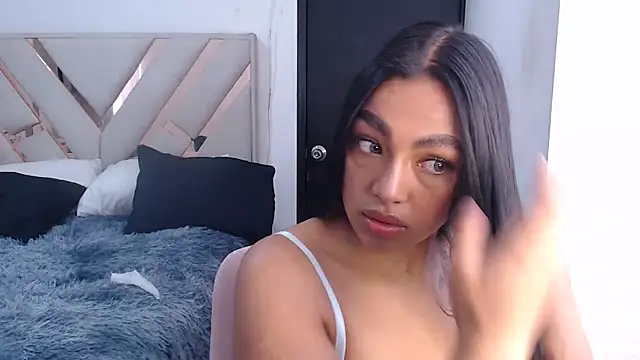 fairylatin222 online show from 09/14/25, 12:04