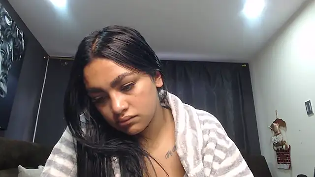 fairylatin222 online show from 12/14/25, 10:03