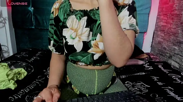 Cloee66 online show from 04/17/26, 01:25