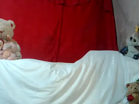 hottieperla online show from 02/20/25, 09:31