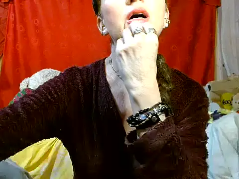 Snapshot of hottieperla chatting on 07/19/26, 03:38 hottieperla online show from 07/19/26, 03:38