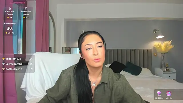 Awesome Jolie online show from 10/20/25, 06:58