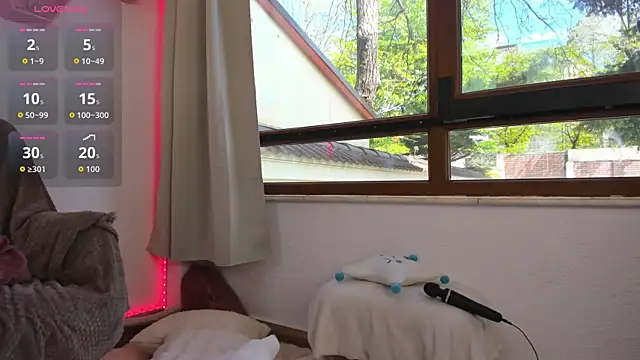 Awesome Jolie online show from 04/20/26, 08:39