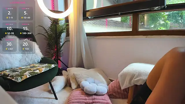 Snapshot of Awesome_Jolie chatting on 07/23/26, 10:46 Awesome Jolie online show from 07/23/26, 10:46