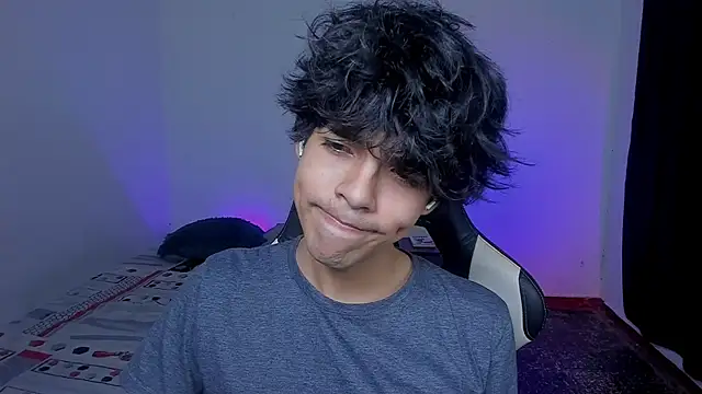 Alan26  online show from 11/28/25, 02:47