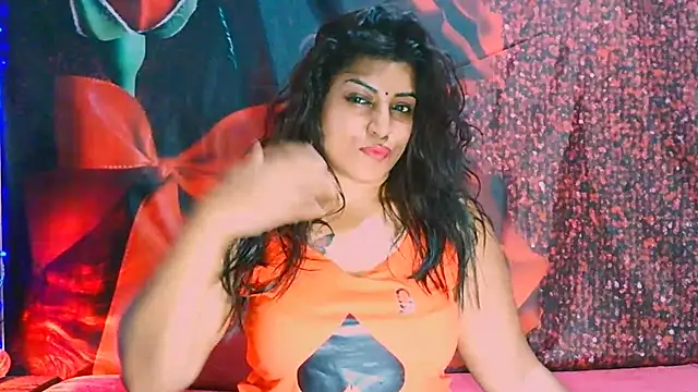 RoyalIndianCreamPuff online show from 01/09/25, 06:04