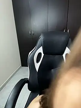 Snapshot of adara_lennox chatting on 02/22/26, 08:29 adara lennox online show from 02/22/26, 08:29