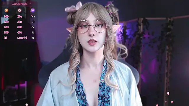 Snapshot of Rory_Pink chatting on 03/20/25, 03:58 Rory Pink online show from 03/20/25, 03:58