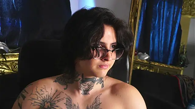 dantecoppolaa  online show from 01/12/25, 08:14