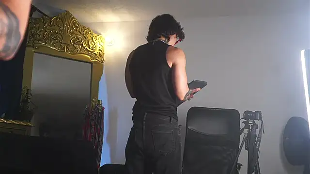 dantecoppolaa  online show from 02/16/25, 09:59