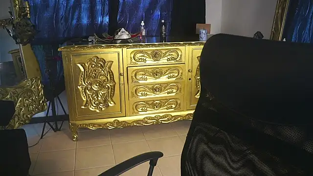 dantecoppolaa  online show from 02/22/25, 05:46