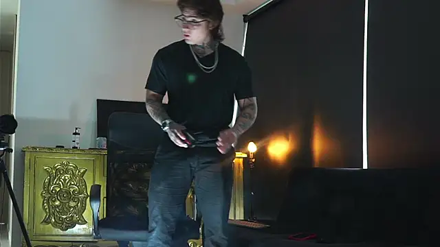 dantecoppolaa  online show from 09/20/25, 04:19