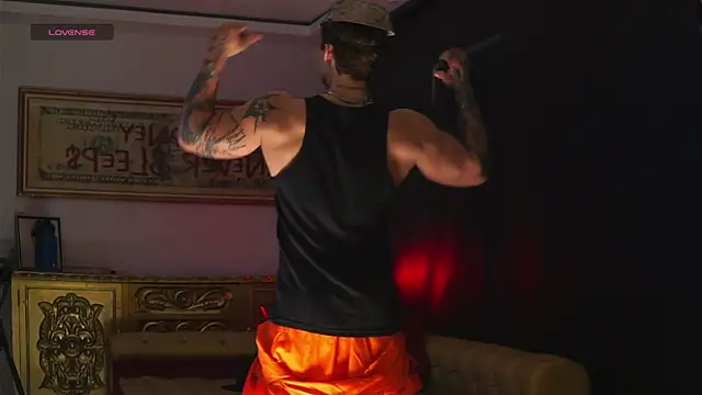 dantecoppolaa  online show from 10/31/25, 11:06