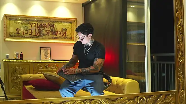 dantecoppolaa  online show from 03/14/26, 12:28