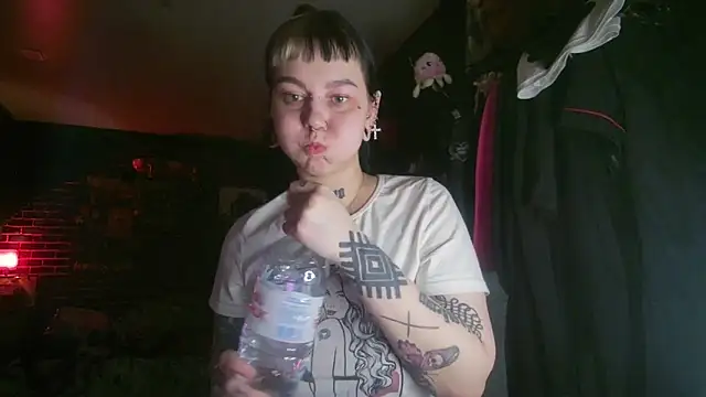 MoorderxDoll online show from 02/02/25, 07:57