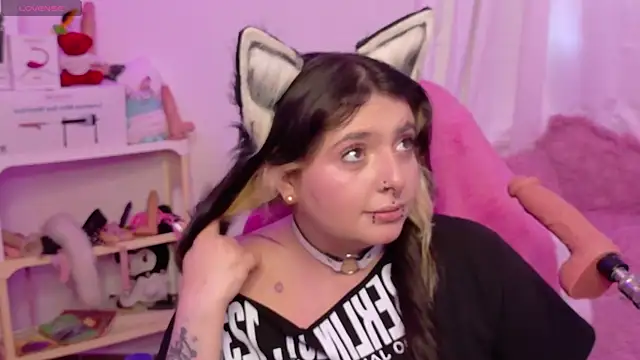 Sachi Meow online show from 06/05/26, 07:08