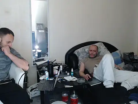 Terizizz online show from 04/21/26, 01:42