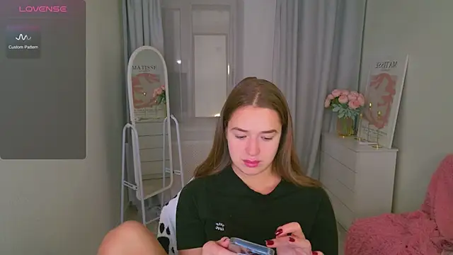 LovelyJessie online show from 11/25/25, 02:39