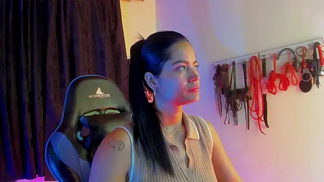 scarlet-kennedy98 online show from 10/07/25, 10:51