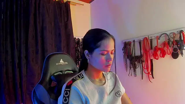 scarlet-kennedy98 online show from 10/09/25, 10:08