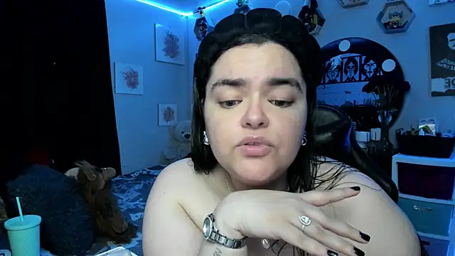 Luise Meyrink online show from 10/15/25, 02:55