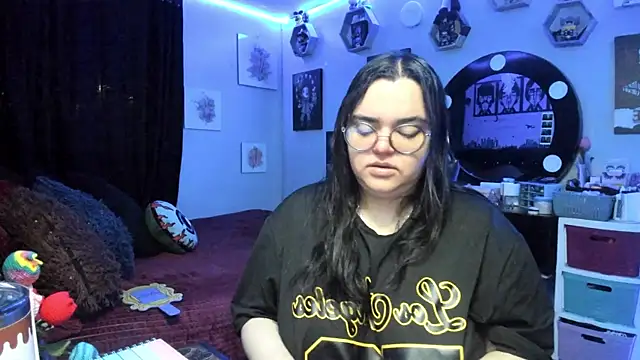 Luise Meyrink online show from 02/25/26, 02:10