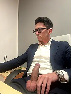 Snapshot of masterboss_ chatting on 01/16/26, 12:42 masterboss online show from 01/16/26, 12:42