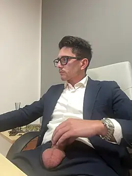 Snapshot of masterboss_ chatting on 01/17/26, 01:27 masterboss online show from 01/17/26, 01:27