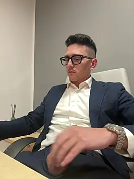 Snapshot of masterboss_ chatting on 02/24/26, 12:58 masterboss online show from 02/24/26, 12:58