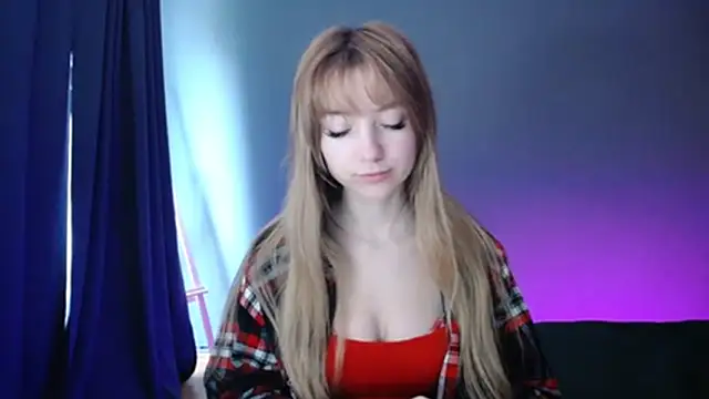 LuciaYoung online show from 03/03/25, 07:21