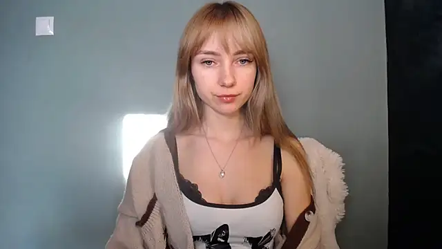 LuciaYoung online show from 01/17/26, 07:46