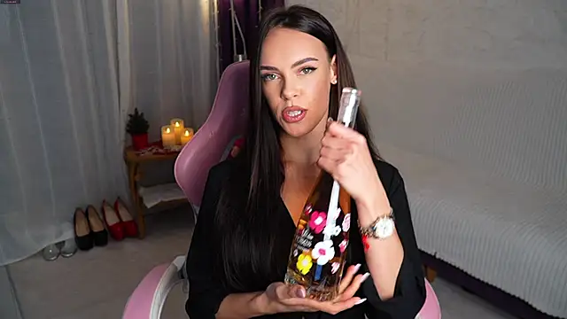 Snapshot of Dilara054 chatting on 02/14/26, 09:00 Dilara054 online show from 02/14/26, 09:00