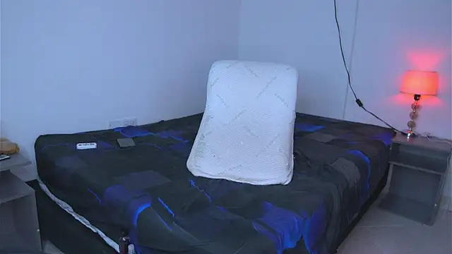 argiee taylorxs2 online show from 09/12/25, 06:24