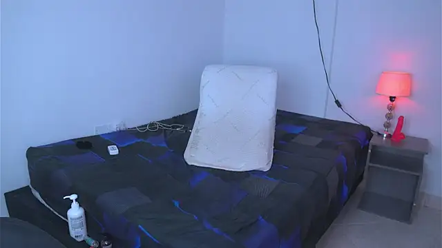 argiee taylorxs2 online show from 09/16/25, 02:34