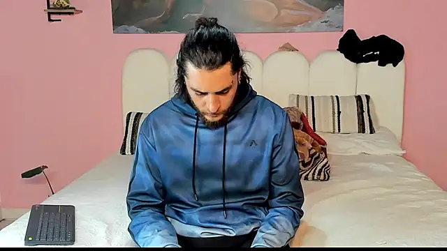 raymon616 online show from 09/18/25, 02:02