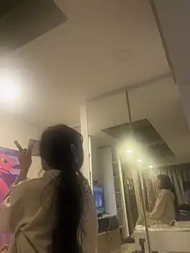 aangie  uwu online show from 02/25/25, 01:52