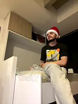 aangie  uwu online show from 12/20/25, 03:35