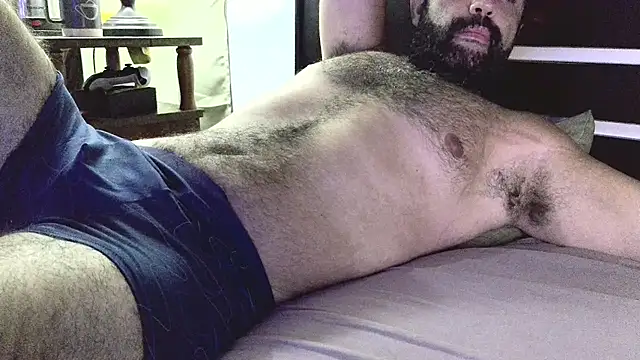 Snapshot of machoathome chatting on 02/02/25, 04:15 machoathome online show from 02/02/25, 04:15