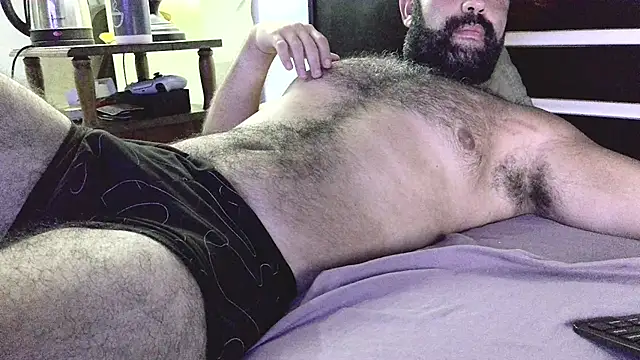 Snapshot of machoathome chatting on 02/08/25, 04:36 machoathome online show from 02/08/25, 04:36