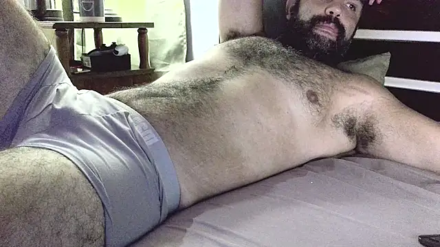 Snapshot of machoathome chatting on 02/16/25, 02:53 machoathome online show from 02/16/25, 02:53