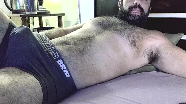 Snapshot of machoathome chatting on 02/18/25, 02:27 machoathome online show from 02/18/25, 02:27