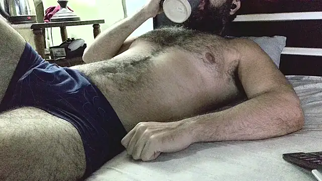 Snapshot of machoathome chatting on 02/23/25, 03:45 machoathome online show from 02/23/25, 03:45