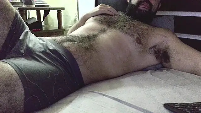 Snapshot of machoathome chatting on 03/13/25, 03:54 machoathome online show from 03/13/25, 03:54