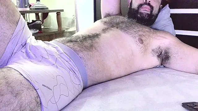 Snapshot of machoathome chatting on 03/15/25, 10:44 machoathome online show from 03/15/25, 10:44