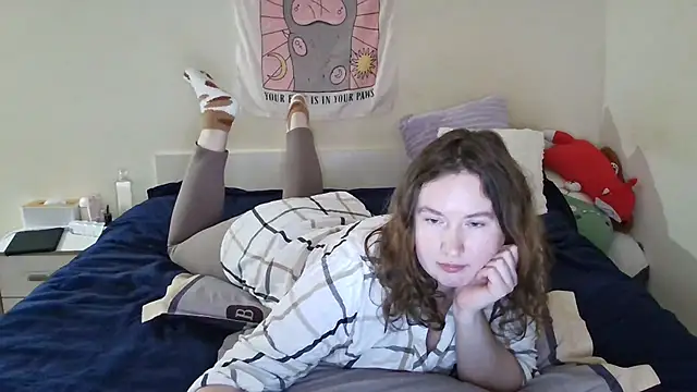 Snapshot of franceska_blue chatting on 12/21/24, 01:21 franceska blue online show from 12/21/24, 01:21