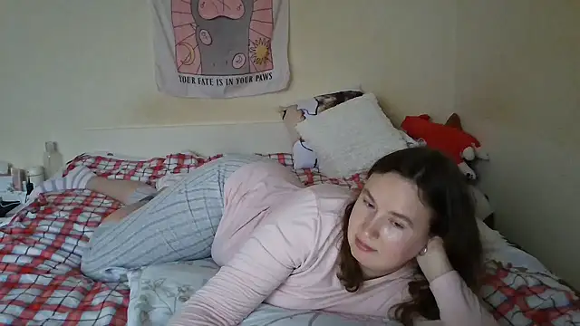 Snapshot of franceska_blue chatting on 12/24/24, 01:39 franceska blue online show from 12/24/24, 01:39